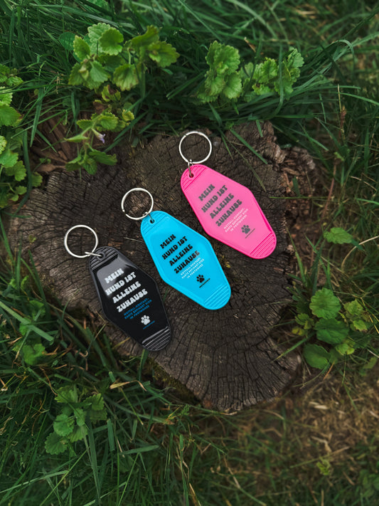 Schlüsselanhänger „Mein Hund ist alleine zuhause“ Blue – inkl. Notfallkarte